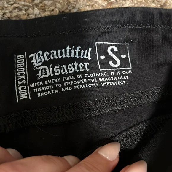 Beautiful Disaster full length leggings - Picture 5 of 5